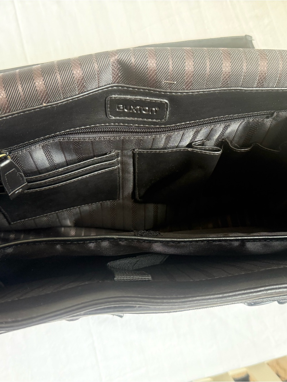 Buxton Black Soft Leather Men’s Organizer Briefcase in pristine condition. - Picture 11 of 16